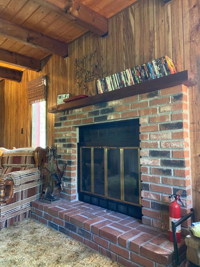 Saw Creek Cabin - Regent Hilltop Bushkill Εξωτερικό φωτογραφία